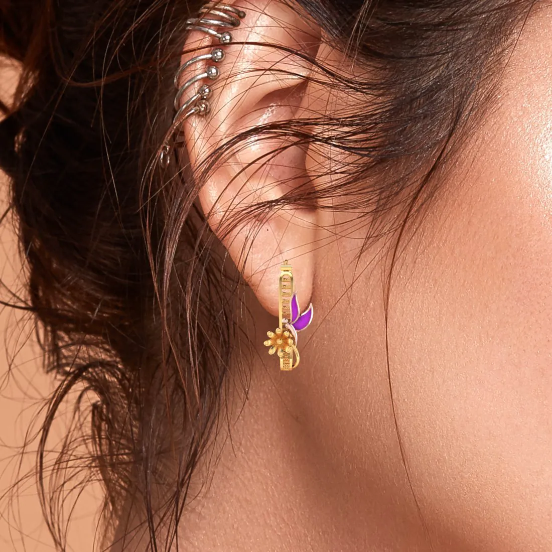 14k Sublime Gold Earrings With Butterfly On A Flower Design