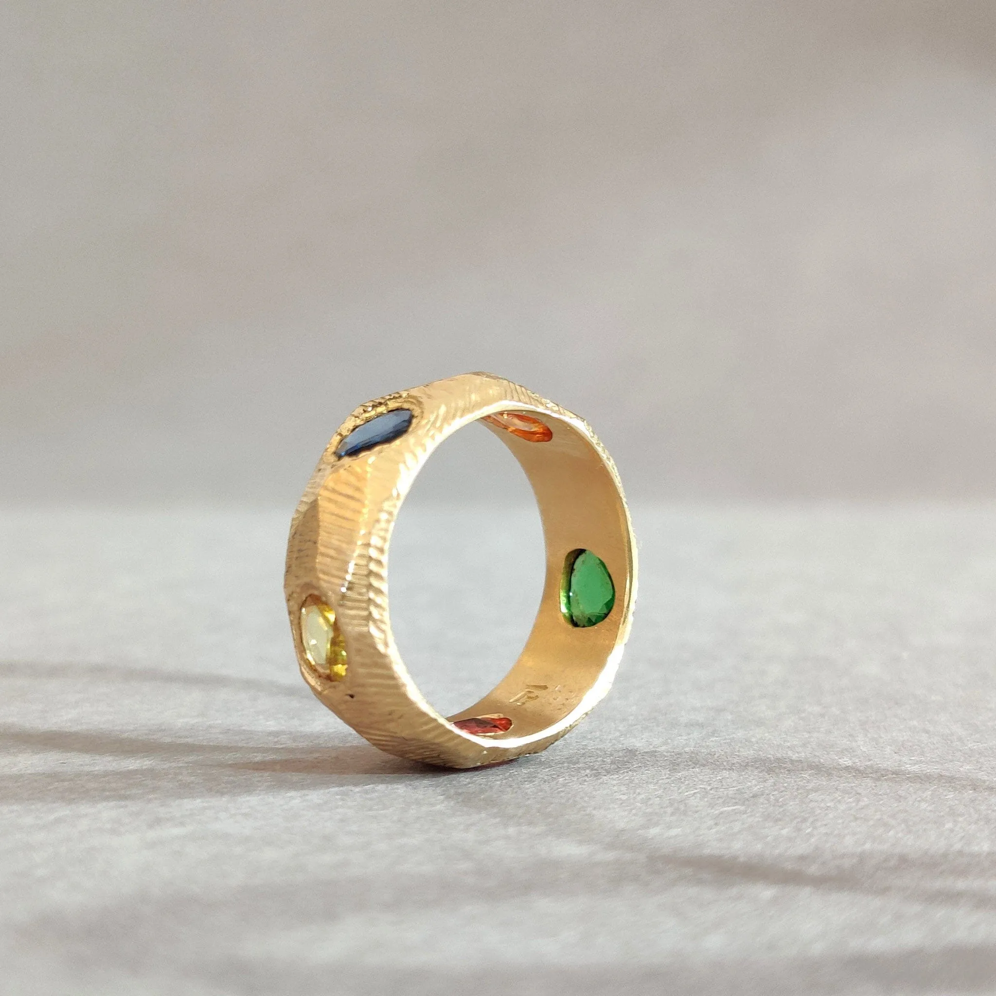 18K Five Sapphire Ring in Rainbow with Tsavorite