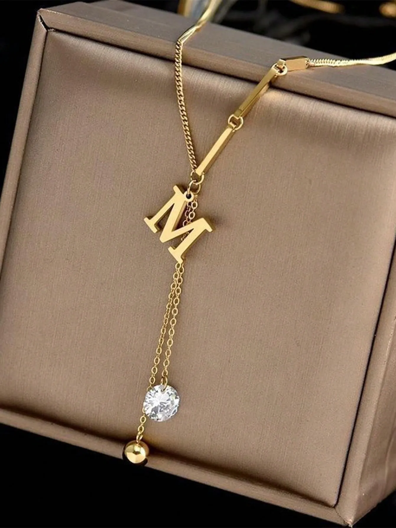 1pc Stainless Steel Letter Pendant Titanium Steel Women's Clavicle Chain With Unique Designer Style