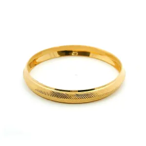 22ct Gold baby Bangle with Diamond Cutting Design