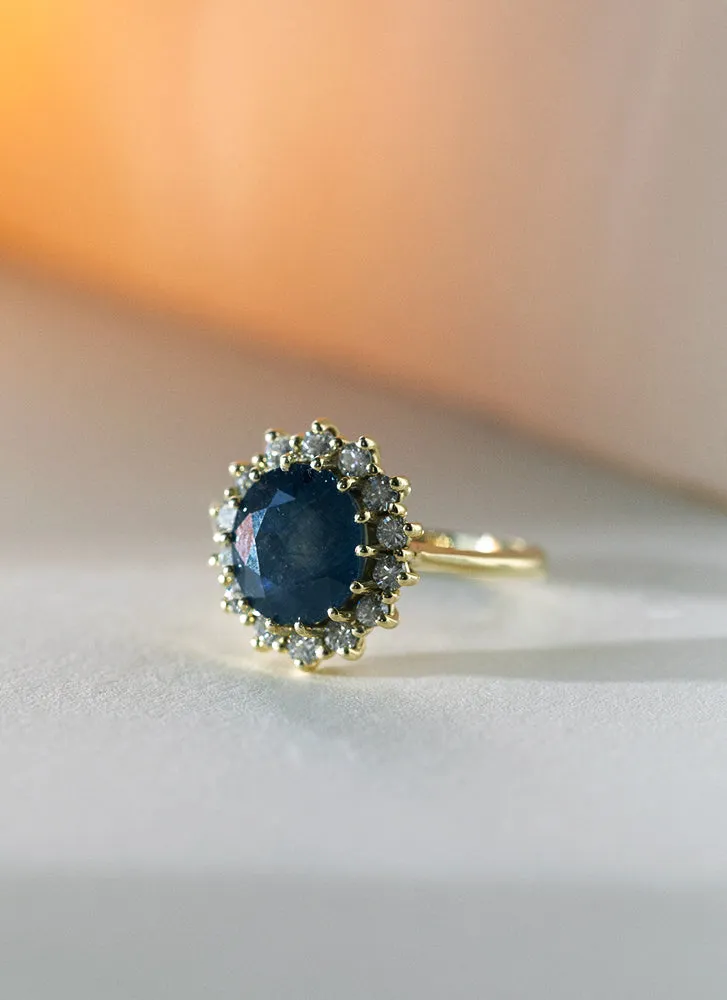 Alivia diamond sapphire entourage ring 14k gold