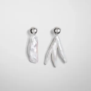 ASYMMETRIC PEARL EARRINGS | silver pearls