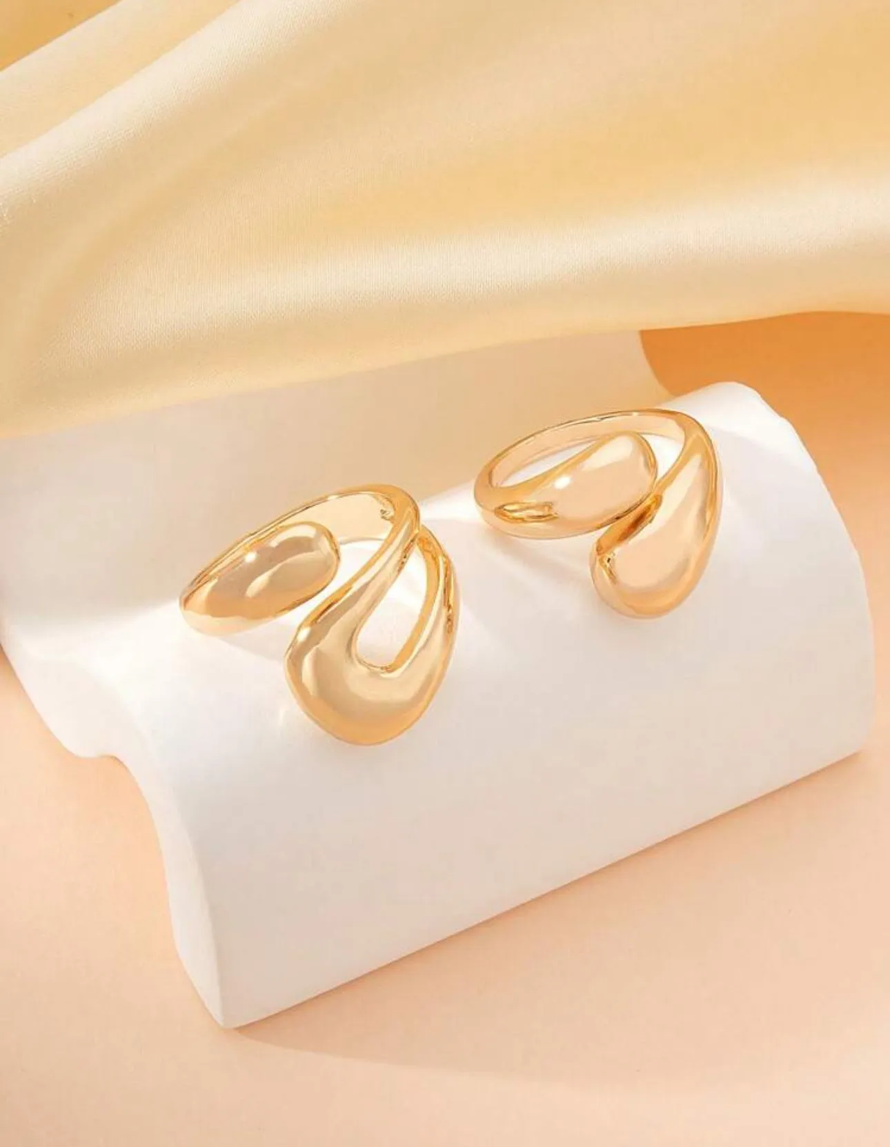 Chunky Gold Teardrop Open Rings Set for Women – Trendy Elegant Fashion Jewelry