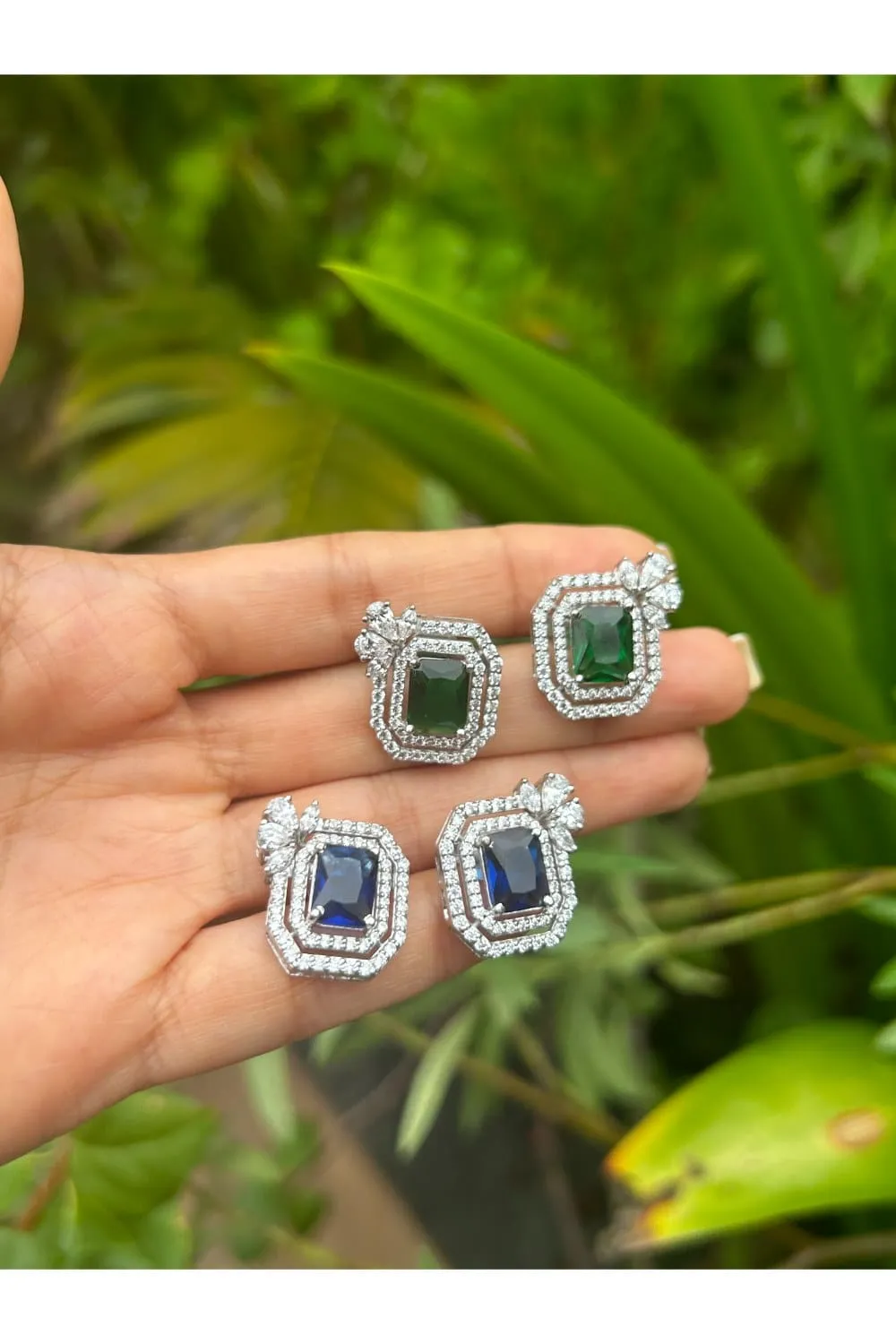 Clinquant Studs