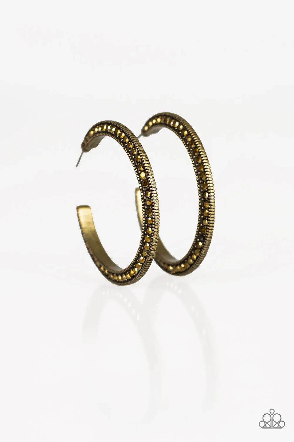 Dazzling Diamond-naire - Brass - Paparazzi