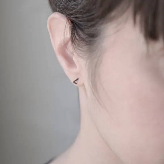 Geometric tiny stud earrings N°42