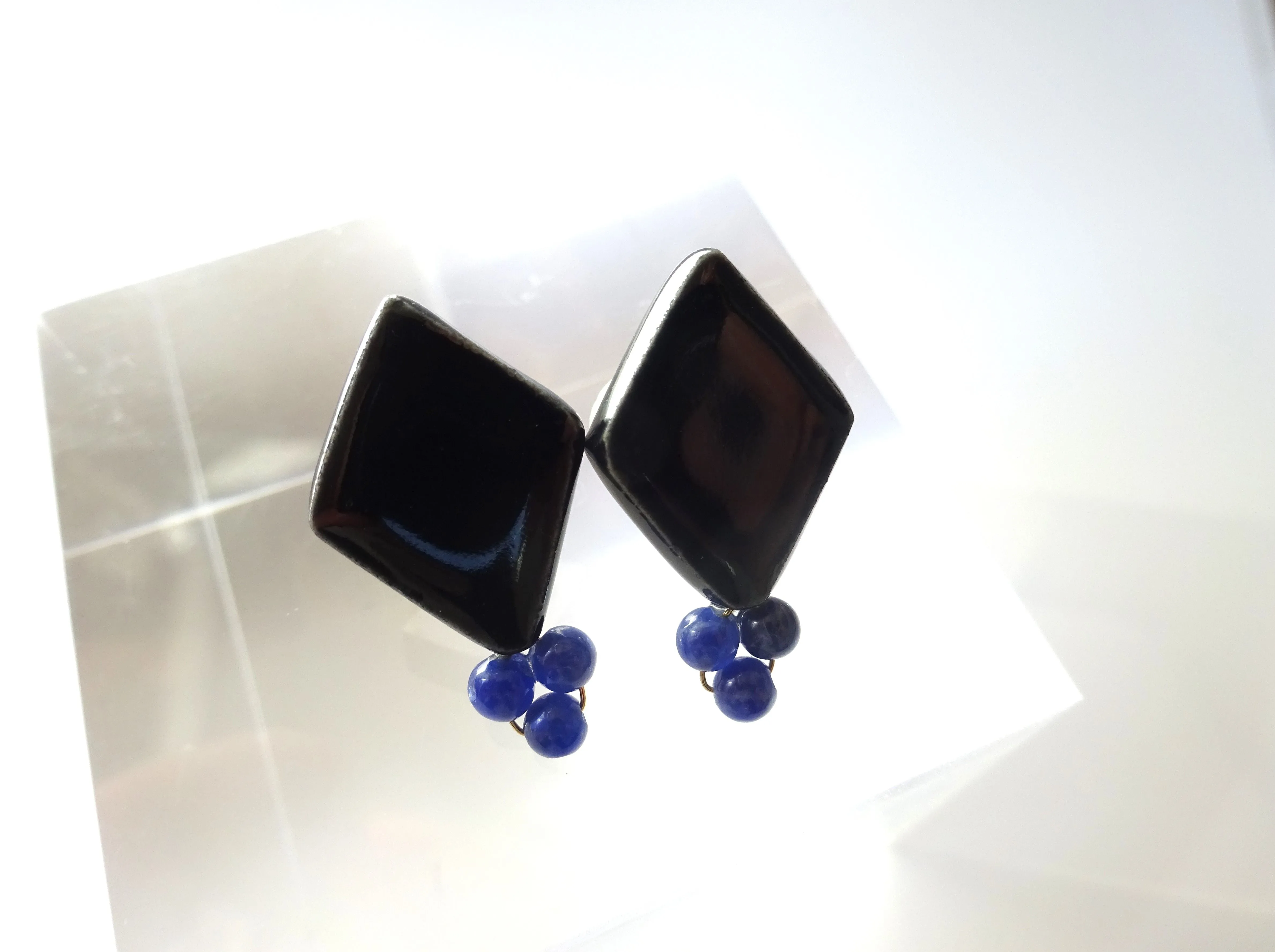 Hishigata Sodalite Pierced Earrings / Clip-on Earrings Black