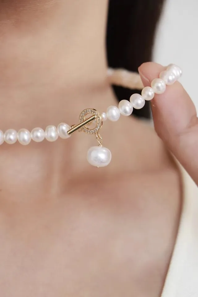 Natural Freshwater Pearl Zircon OT Buckle Necklace