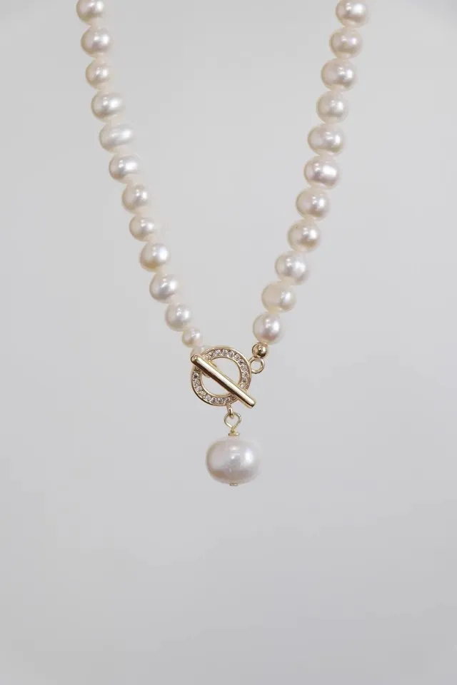 Natural Freshwater Pearl Zircon OT Buckle Necklace