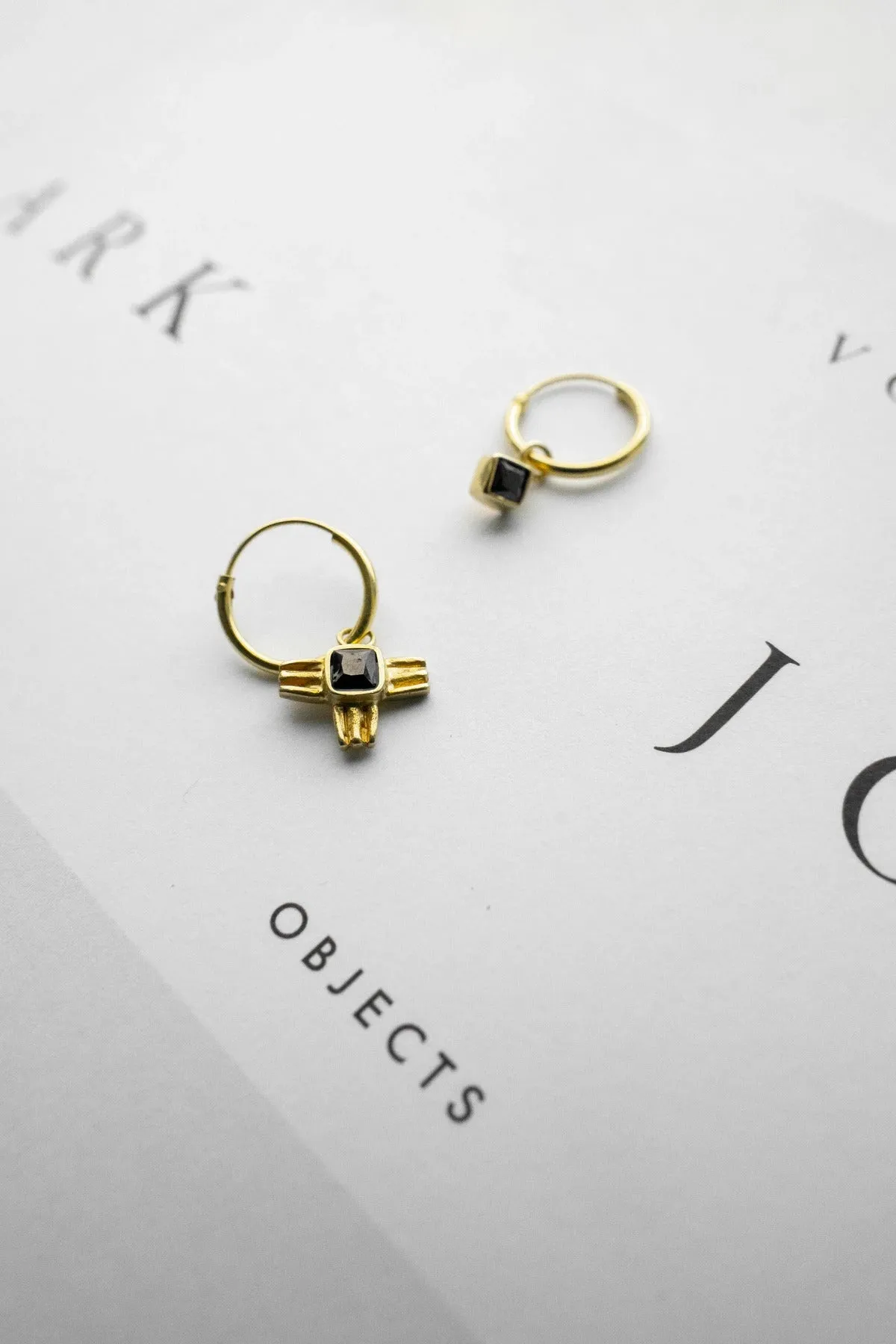Sculpted Wing Hoop