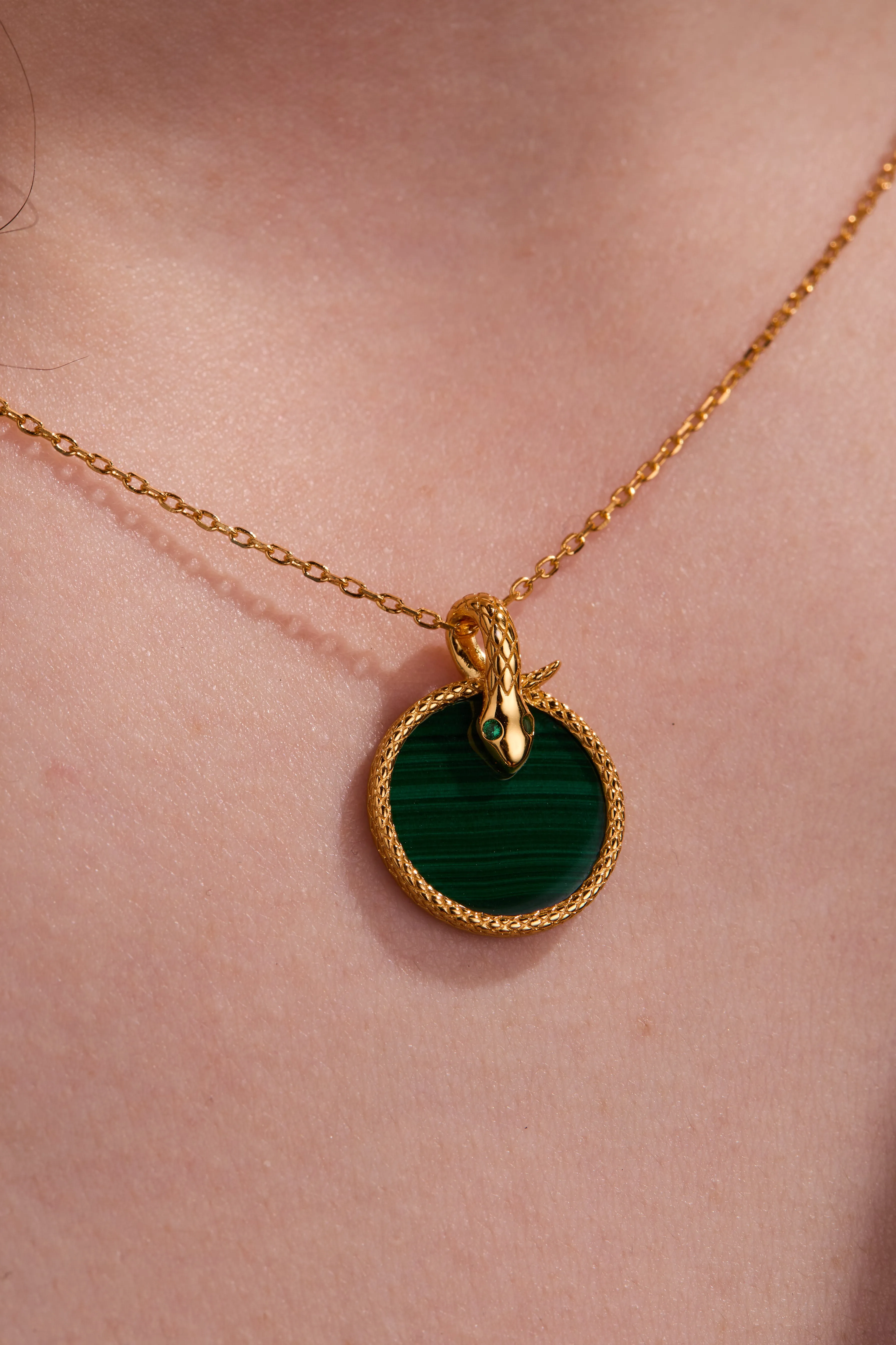 Snake Malachite Pendant With Chain W.