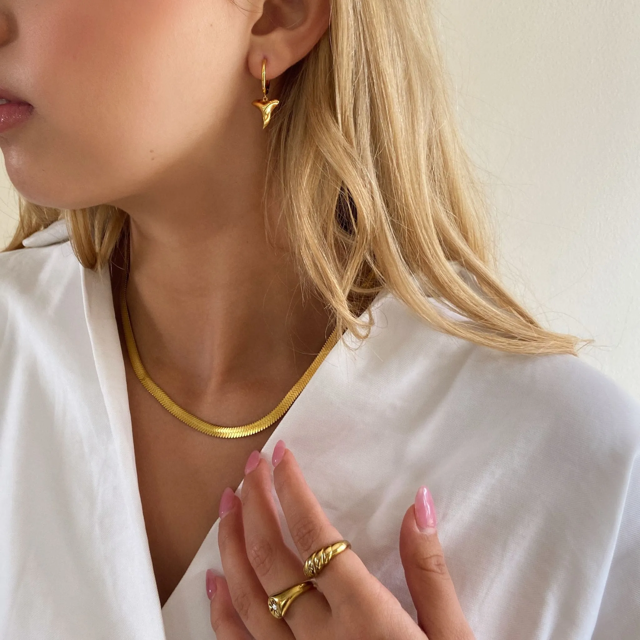 UNKNOWN HOOPS