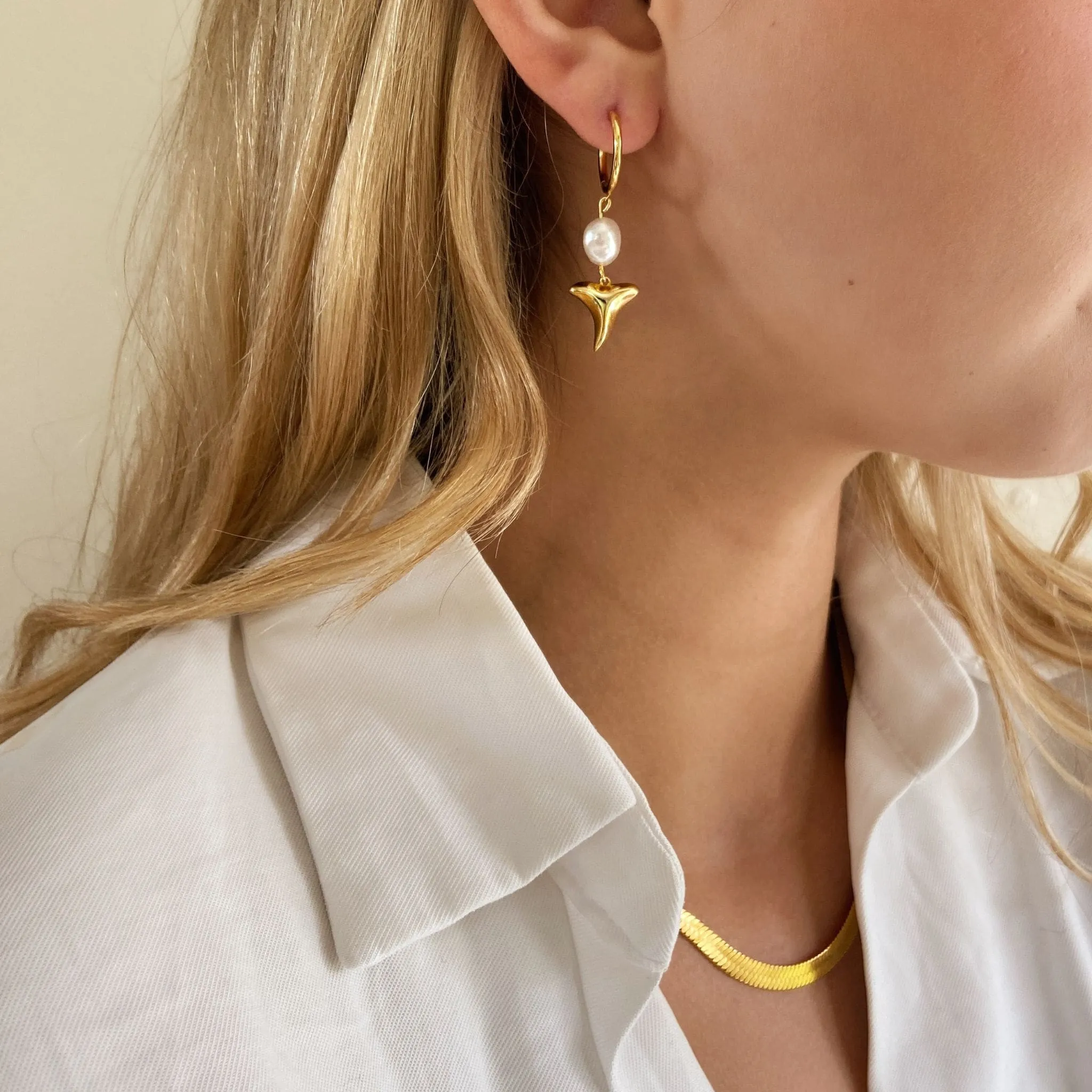 UNKNOWN HOOPS