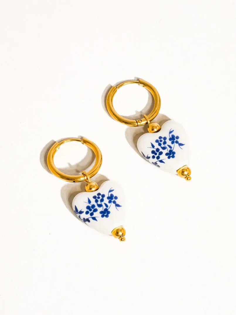 Yun Floral Heart Earrings